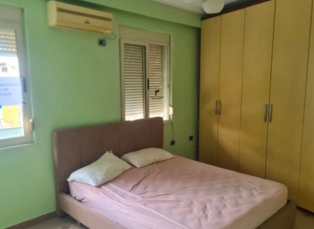 Tirane, jepet me qera apartament 1+1 Kati 2, 74 m² 680 € (RRUGA E DURRESIT)