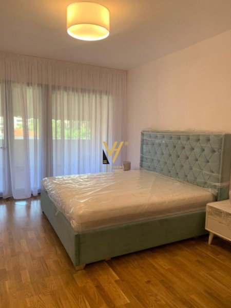 Tirane, jepet me qera apartament 3+1+Ballkon Kati 3, 170 m² 2.500 € (ISH BLLOK)
