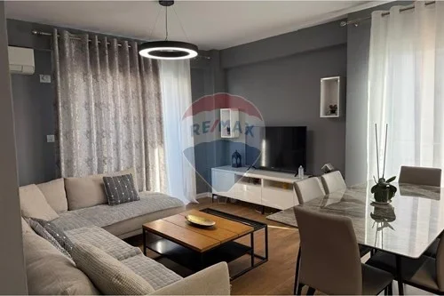Jepet me qera apartament 2+1 Kati 4, 96 m² 650 €