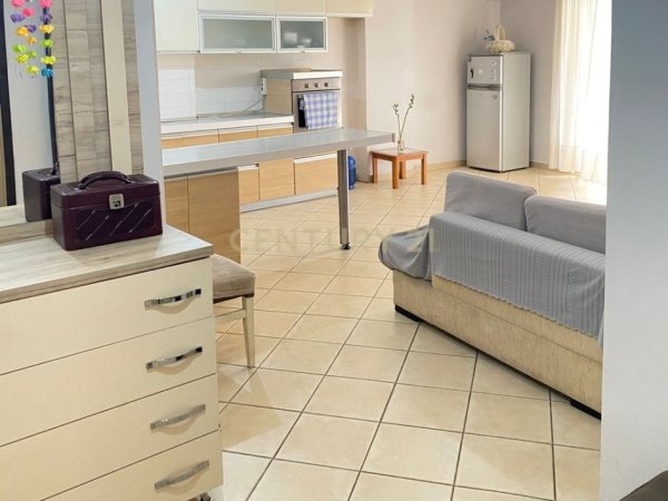 Tirane, shes apartament 2+1 Kati 4, 95 m² 190.000 € (Rrethrrotullimi Astir)