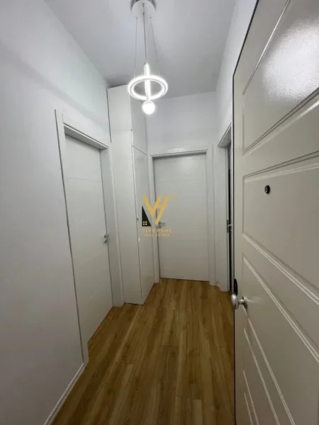 Tirane, shitet apartament 1+1+Ballkon Kati 4, 69 m² (ISH FUSHA E AVAICIONIT)