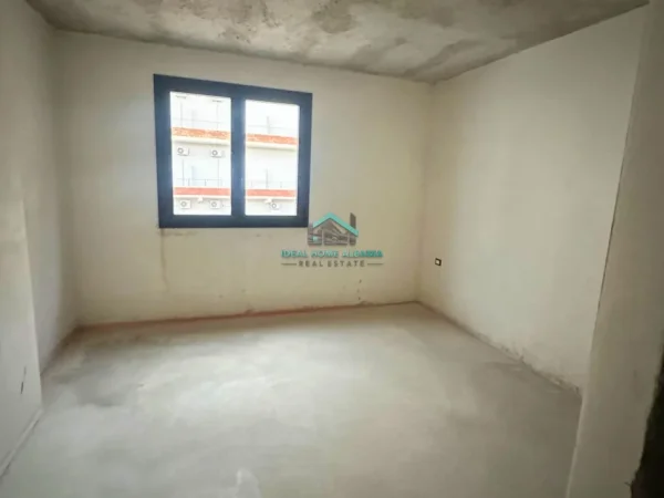 shitet apartament+verande | Penthouse 3+1+Aneks+Ballkon Kati 3, 780.000 € (vlore)