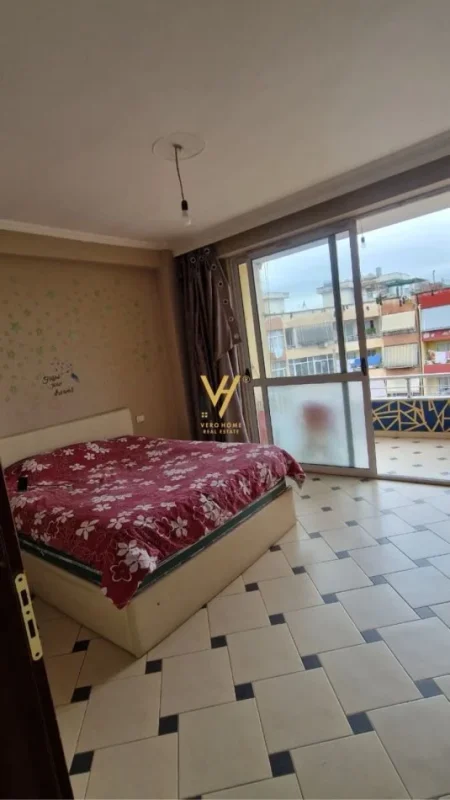 Tirane, jepet me qera apartament 1+1+Ballkon Kati 8, 60 m² 380 € (ASTIR)