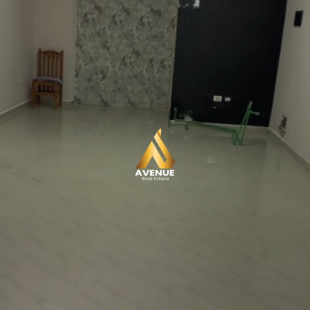 Tirane, jepet me qera dyqan Kati 0, 35 m² 350 € (3 deshmoret)