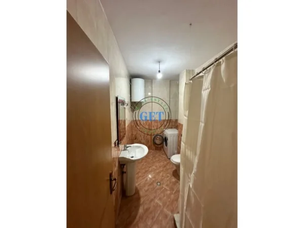 Durres, jepet me qera apartament 1+1+Ballkon Kati 5, 76 m² 350 € 