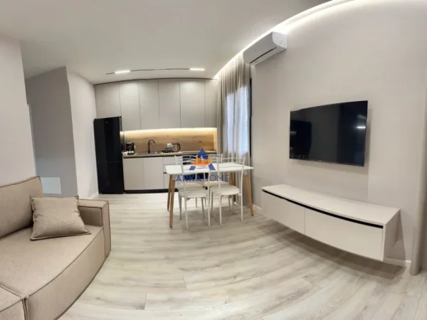 Tirane, jepet me qera apartament 1+1+Ballkon Kati 2, 55 m² 500 € 