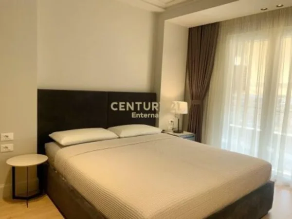 Tirane, jepet me qera apartament 2+1 Kati 6, 85 m² 750 € 