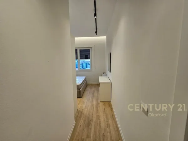 Tirane, jepet me qera apartament 2+1 Kati 6, 80 m² 650 € 