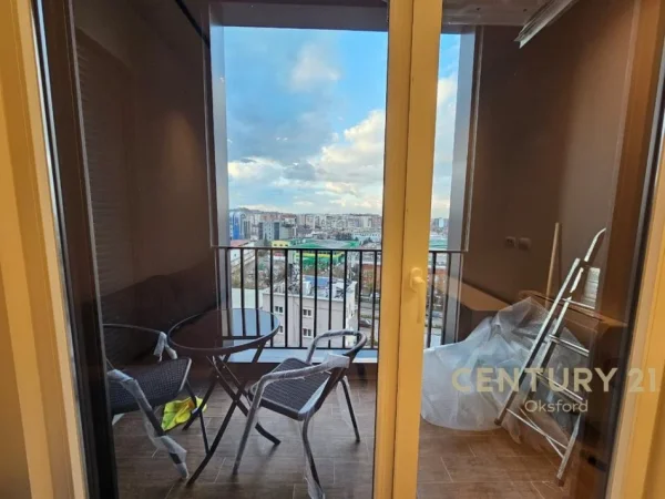 Tirane, jepet me qera apartament 2+1 Kati 6, 80 m² 650 € 