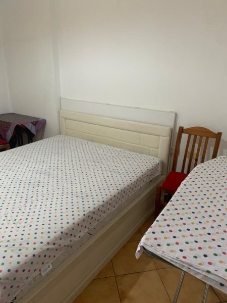 Tirane, jepet me qera apartament 1+1+Ballkon , 60 m² 500 € (RRUGA RIZA CEROVA)