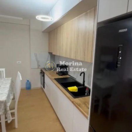 Tirane, jepet me qera apartament 2+1 Kati 1, 70 m² 500 € (Rruga 5 Maji)