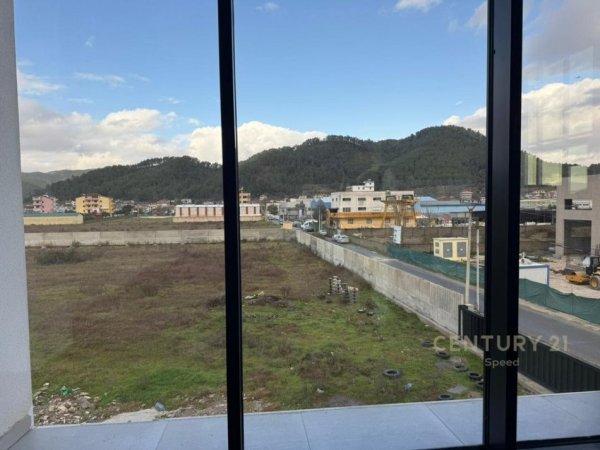 Tirane, shitet ambjent biznesi Kati 3, 1.600 m² 1.350.000 € 