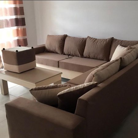 Tirane, jepet me qera apartament Kati 4, 70 m² 400 € (YZBERISHT)