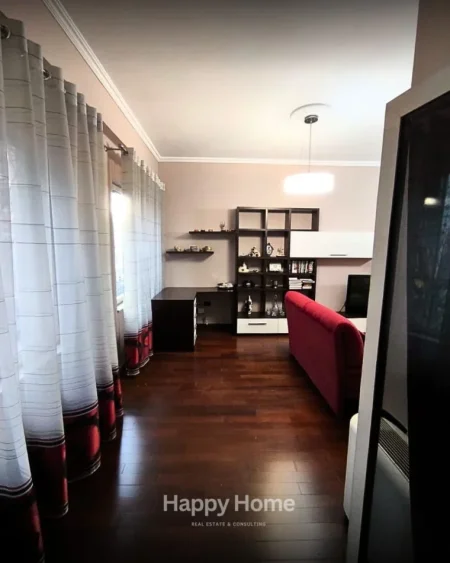 Tirane, shitet apartament 2+1+Aneks+Ballkon Kati 2, 124 m² 375.000 € 