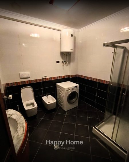 Tirane, shitet apartament 2+1+Aneks+Ballkon Kati 2, 124 m² 375.000 € 