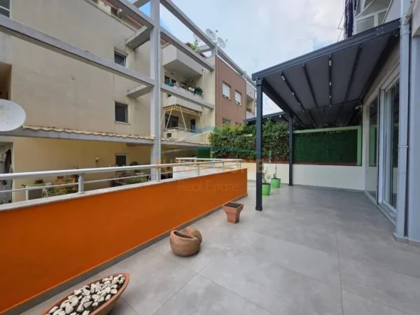 Tirane, shitet apartament 3+1 Kati 1, 250 m² 650.000 € (Rezidenca Touch of The Sun)