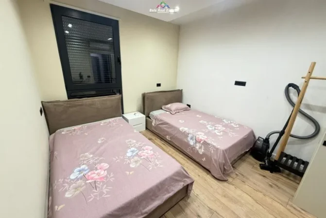 Tirane, jepet me qera apartament 2+1 Kati 9, 105 m² 1.300 € (rruga liman kaba)