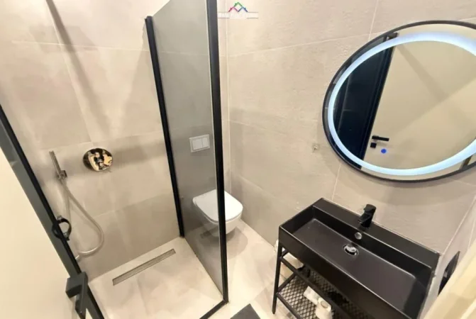 Tirane, jepet me qera apartament 2+1 Kati 9, 105 m² 1.300 € (rruga liman kaba)