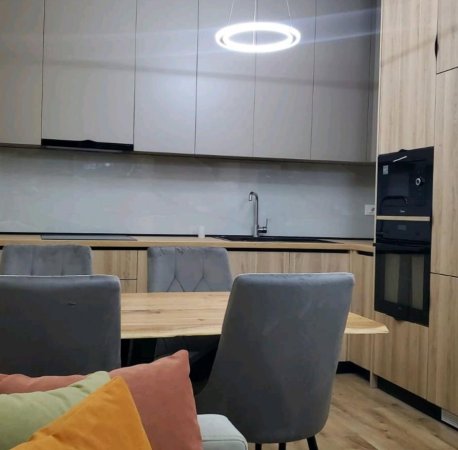 Tirane, jepet me qera apartament 1+1 Kati 3, 67 m² 1.000 € (LIQENI I THATE)