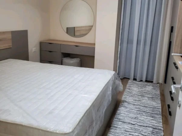 Tirane, jepet me qera apartament 1+1 Kati 3, 67 m² 1.000 € (LIQENI I THATE)