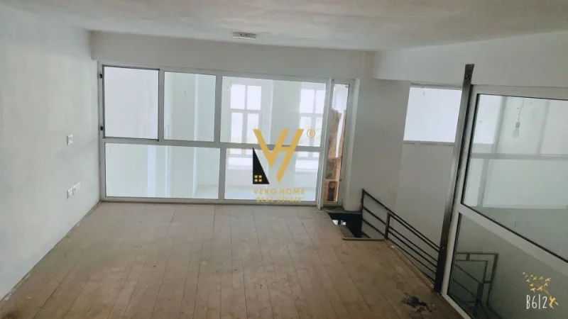 Tirane, jepet me qera ambjent biznesi Kati 1, 160 m² 800 € (KTHESA E KAMZES)