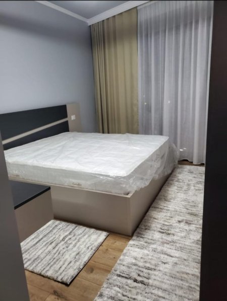 Tirane, jepet me qera apartament 2+1 Kati 3, 116 m² 1.300 € (LIQENI I THATE)