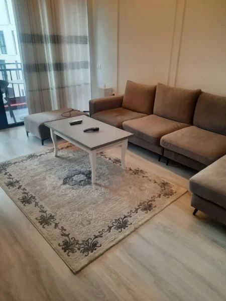 Tirane, jepet me qera apartament 2+1 Kati 3, 123 m² 750 € (RRUGA E DIBRES)