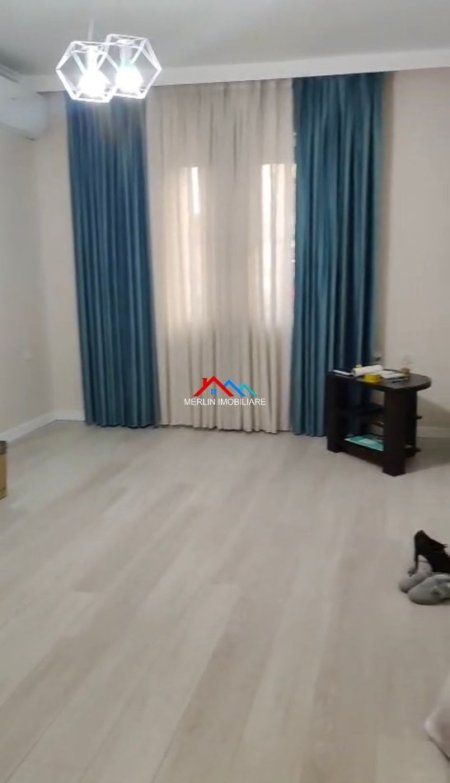 Tirane, jepet me qera apartament 3+1+Ballkon Kati 2, 105 m² 800 € (RRUGA E KAVAJES)