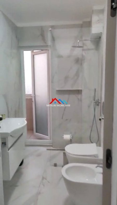 Tirane, jepet me qera apartament 3+1+Ballkon Kati 2, 105 m² 800 € (RRUGA E KAVAJES)