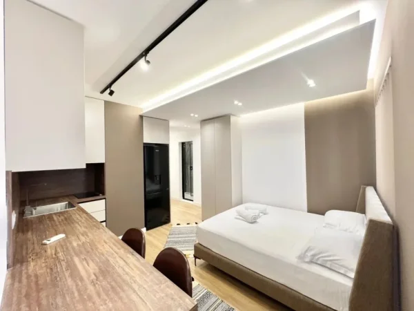 Tirane, shitet apartament 1+1 , 130 m² 350.000 € 