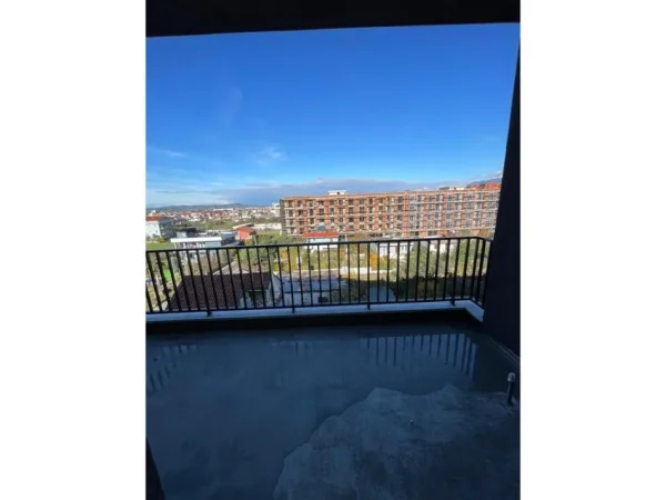 Tirane, shitet apartament 2+1+Ballkon Kati 4, 105 m² 84.320 € (Kamez)