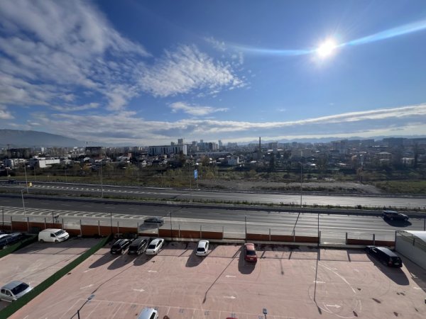 Tirane, shitet apartament 1+1+Ballkon Kati 4, 71 m² 120.000 € (White Palace)