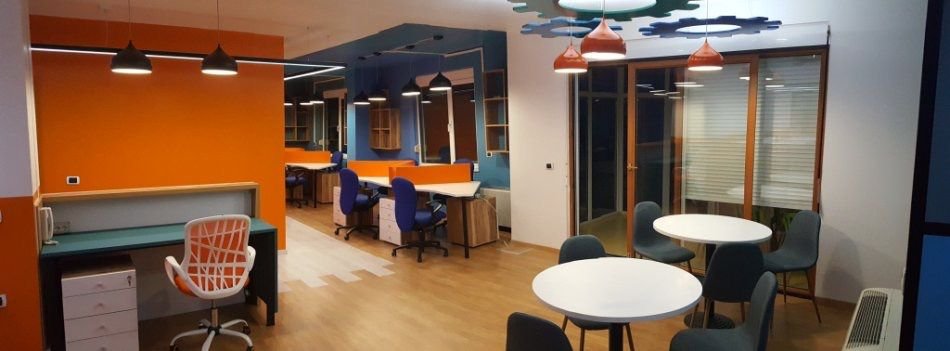 Tirane, jepet me qera zyre Kati 2, 526 m² 5.000 € (BRIGADA 8)