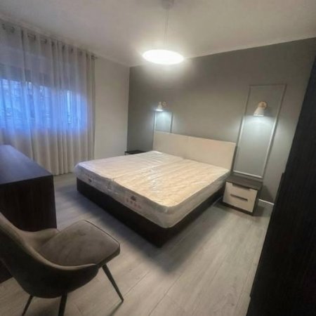 Tirane, jepet me qera apartament 1+1 Kati 1, 60 m² 570 € (Dhanas Ziko)