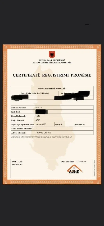 Tirane, shes toke , 4.000 m² 90.000 € (Dritas)