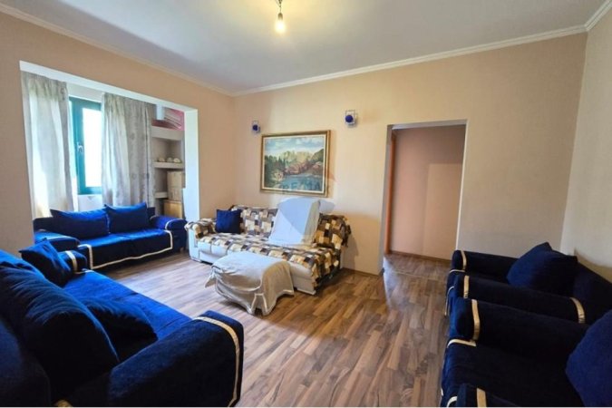 Tirane, shitet apartament 3+1+Ballkon Kati 4, 116 m² 185.000 € (Asim Vokshi)