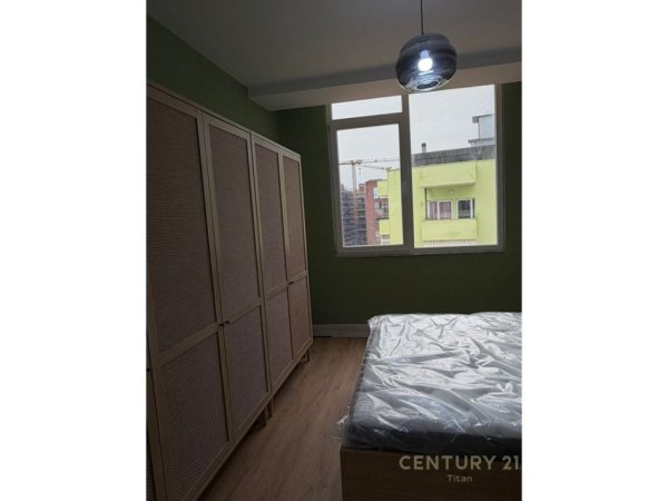 Tirane, jepet me qera apartament 2+1+Ballkon Kati 6, 95 m² 600 € (bulevardi i ri tek hipoteka)