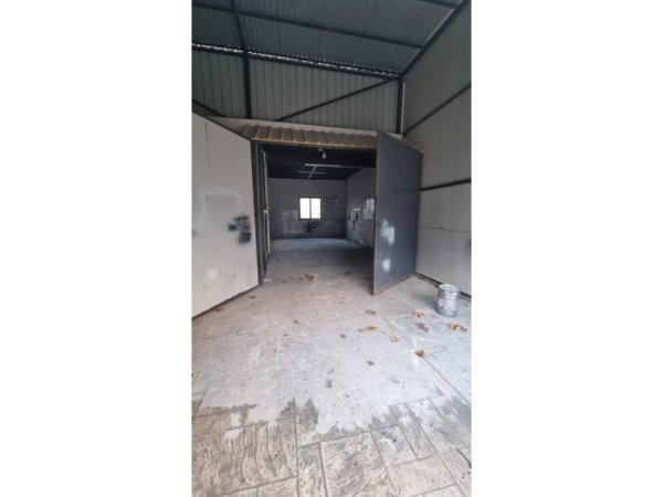 Tirane, shitet ambjent biznesi Kati 0, 195 m² 550.000 €