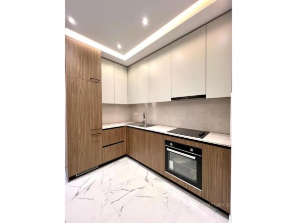 Tirane, jepet me qera apartament 1+1+Ballkon Kati 6, 66 m² 750 € (zogu i zi mine peza)