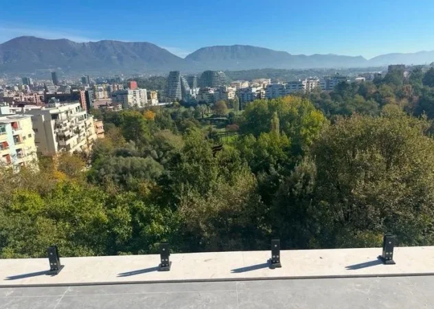 Tirane, shitet hotel , 810 m² 2.500.000 € (KODRA E DIELLIT)