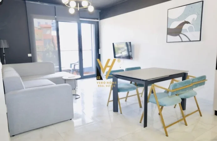 Tirane, jepet me qera apartament 2+1+Ballkon Kati 2, 112 m² 1.100 € (KOMUNA E PARISIT)