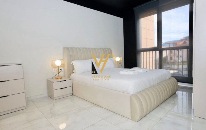 Tirane, jepet me qera apartament 2+1+Ballkon Kati 2, 112 m² 1.100 € (KOMUNA E PARISIT)