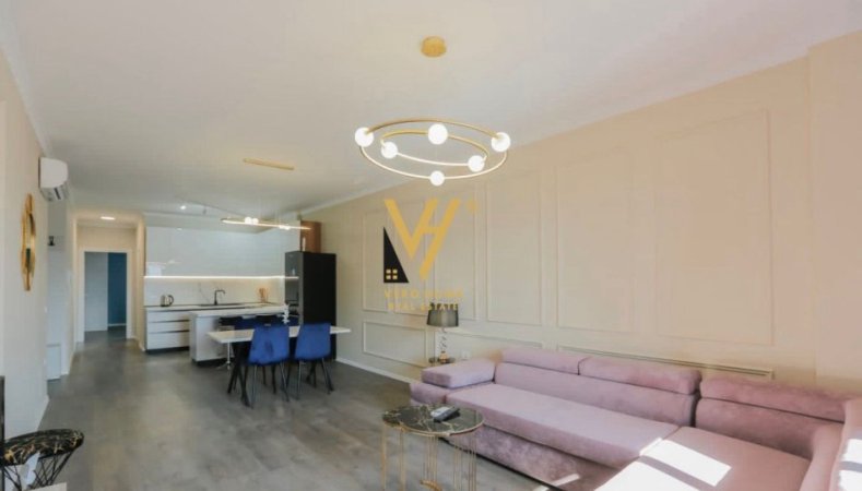 Tirane, jepet me qera apartament 2+1+Ballkon Kati 9, 127 m² 1.300 € (KOMUNA E PARISIT)