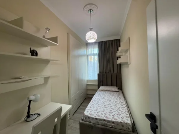 Tirane, jepet me qera apartament 3+1 , 120 m² 1.500 € (Stadiumi Dinamo)