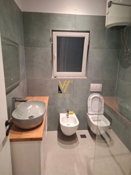Tirane, jepet me qera Vile Kati 2, 85 m² 400 € (BALDUSHK)