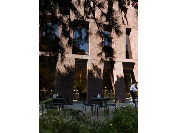 Shitet Apartament 1+1, Bulevardi i Ri, Tiranë.