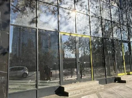 Tirane, jepet me qera ambjent biznesi Kati 0, 80 m² 2.500 € (RRUGA DRITAN HOXHA)