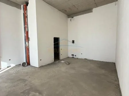 Tirane, jepet me qera ambjent biznesi Kati 0, 80 m² 2.500 € (RRUGA DRITAN HOXHA)