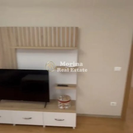 Tirane, jepet me qera apartament 2+1 Kati 2, 70 m² 500 € (Rruga 5 Maji)