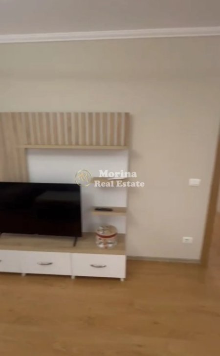 Tirane, jepet me qera apartament 2+1 Kati 2, 70 m² 500 € (Rruga 5 Maji)